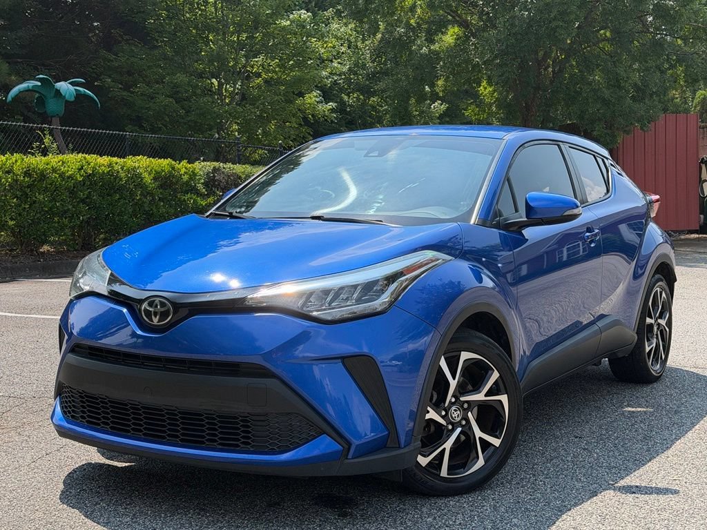 Used 2020 Toyota C-HR XLE FWD image 1