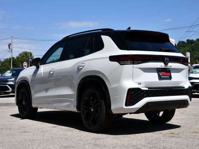 New 2026 Volkswagen Tiguan SE R-Line FWD image 5