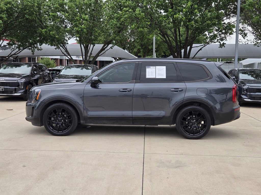 Certified 2021 Kia Telluride SX w/ Nightfall Edition Package AWD/4WD image 12