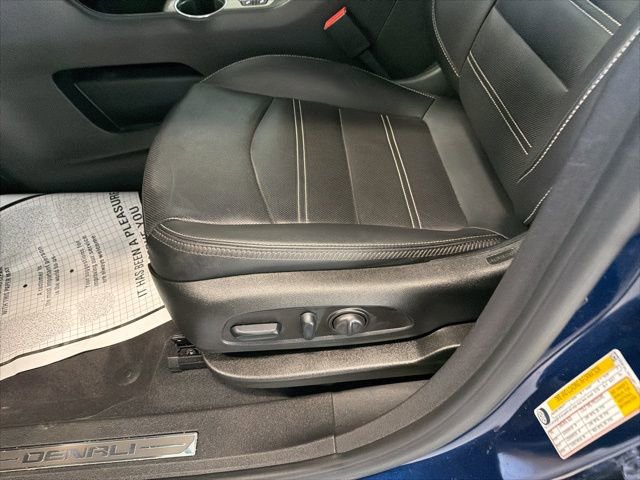 Used 2023 GMC Terrain Denali image 15