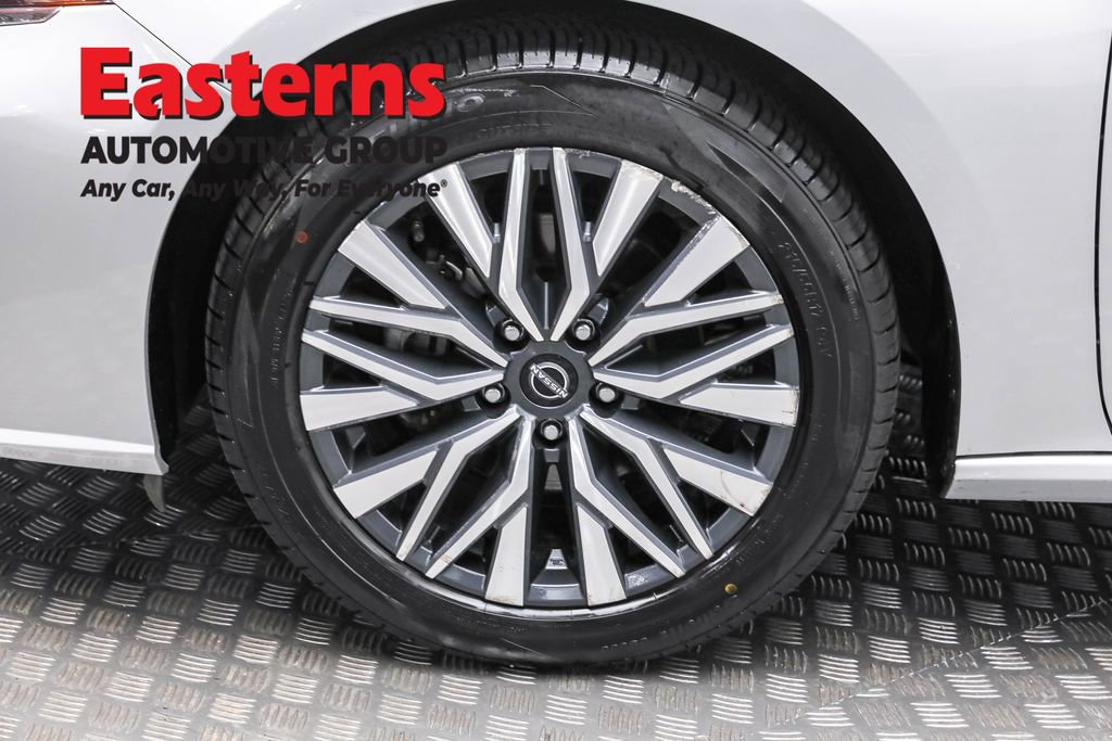 Used 2024 Nissan Altima 2.5 SV image 32