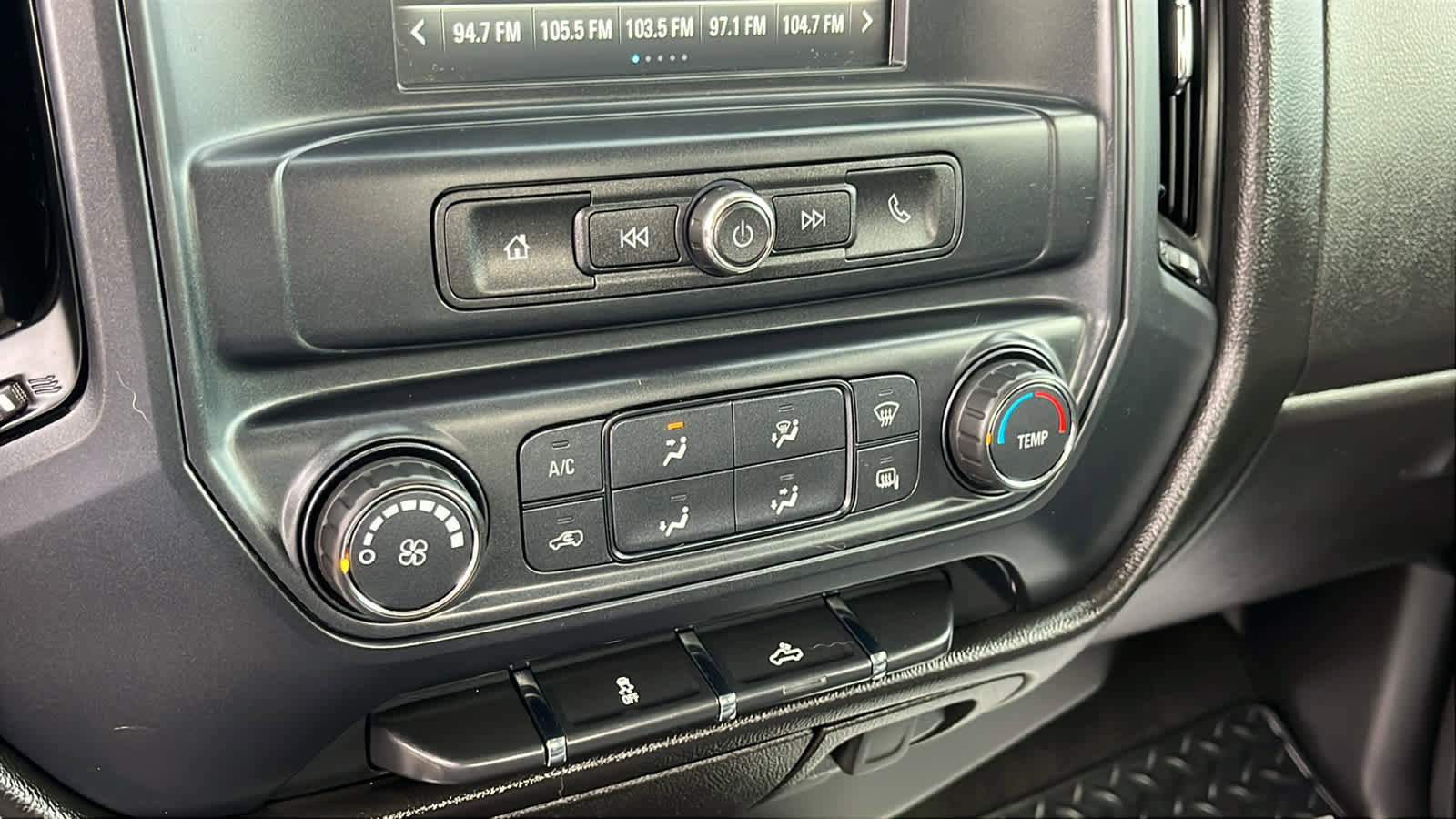 Used 2018 GMC Sierra 1500 4x4 Double Cab w/ Elevation Edition image 18