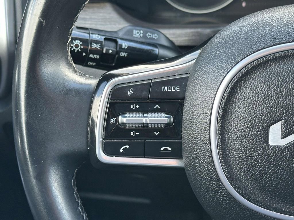 Used 2023 Kia Sorento X-Line EX image 26