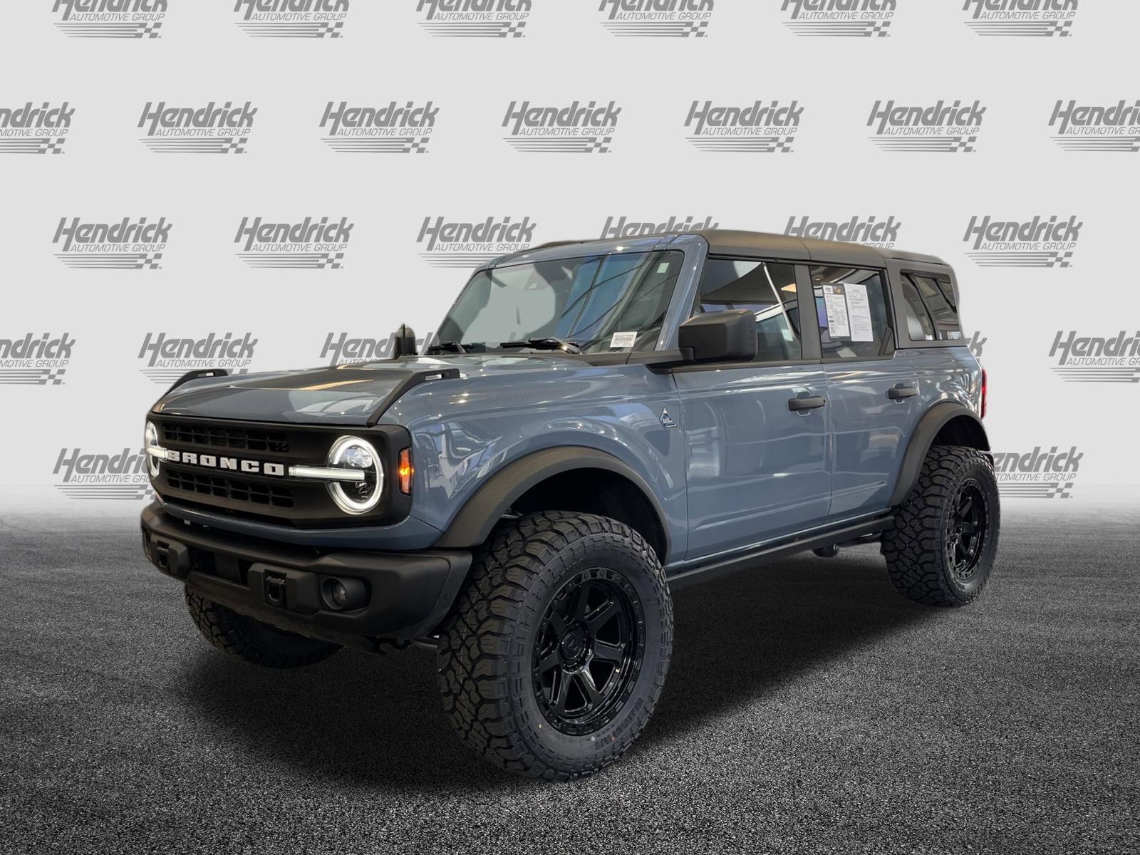 Used 2024 Ford Bronco Black Diamond image 6