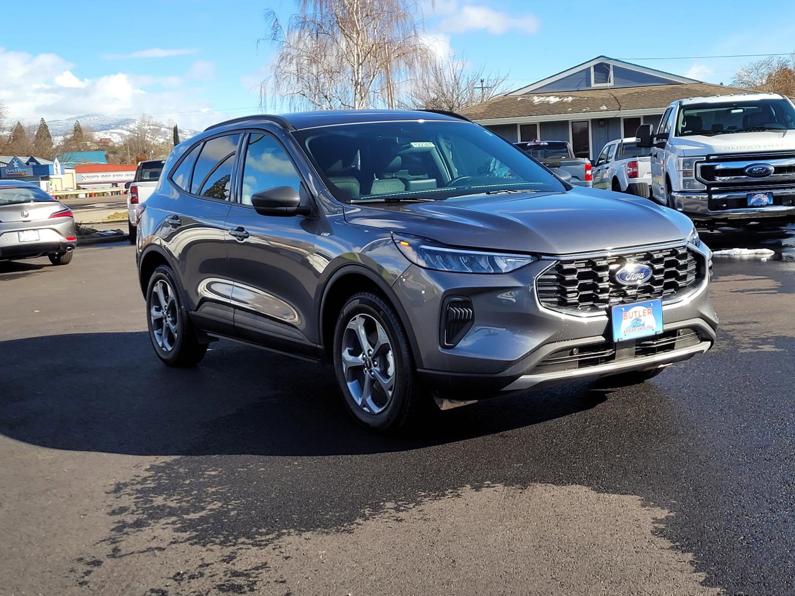 Used 2025 Ford Escape ST-Line image 3