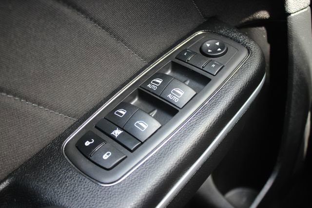 Used 2021 Dodge Charger SXT w/ Driver Convenience Group AWD/4WD image 18