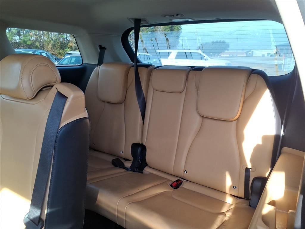 Used 2022 Kia Carnival LX image 10