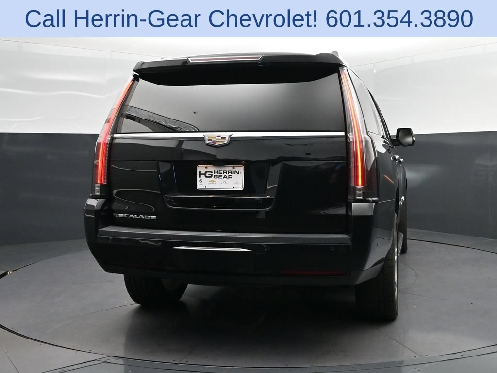 Used 2019 Cadillac Escalade Premium Luxury AWD/4WD image 7