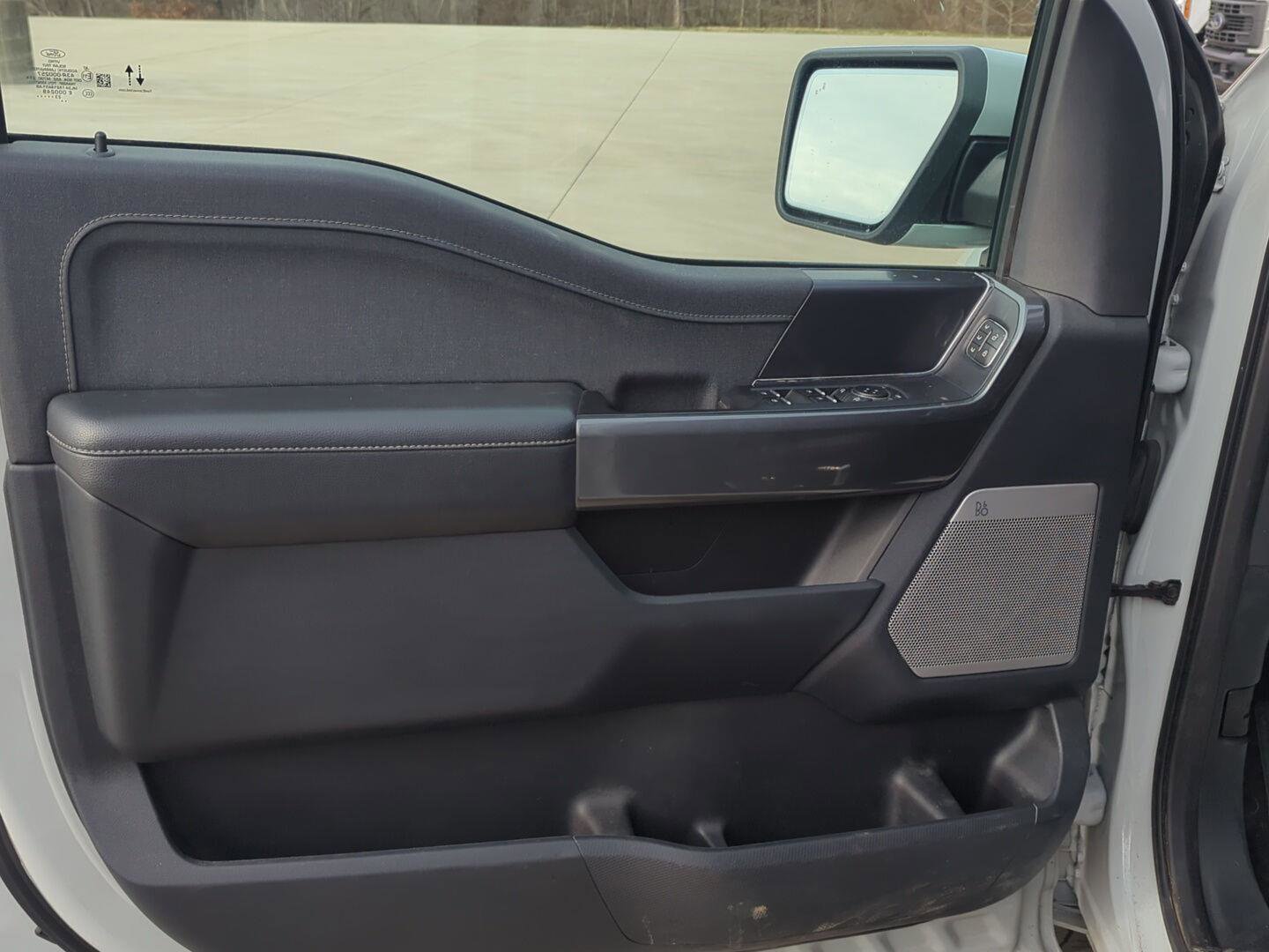 Used 2023 Ford F150 Lariat w/ Equipment Group 502A High image 9