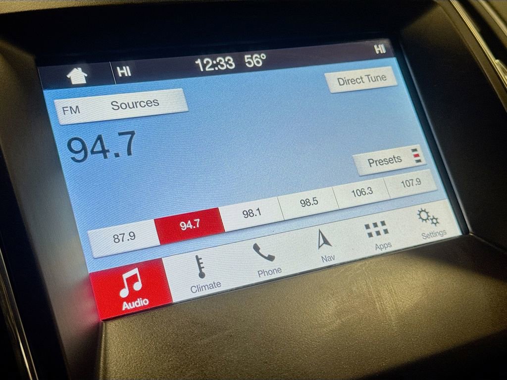 Used 2019 Ford Edge Titanium w/ Equipment Group 301A image 18