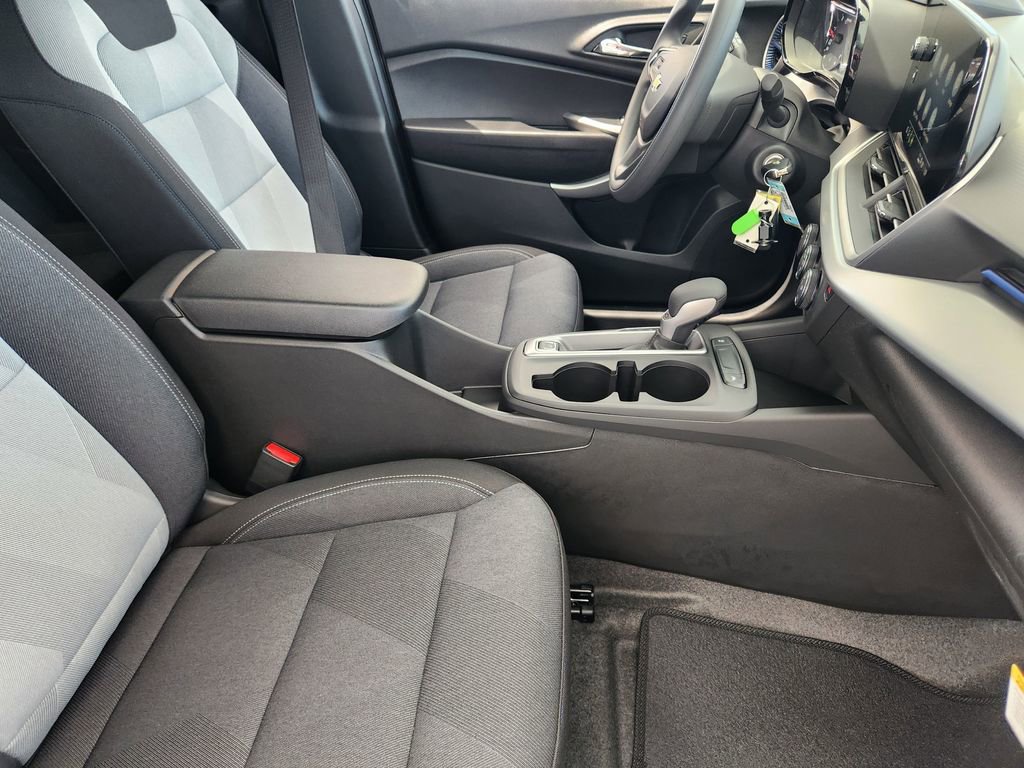New 2026 Chevrolet Trax LS w/ LS Convenience Package image 10