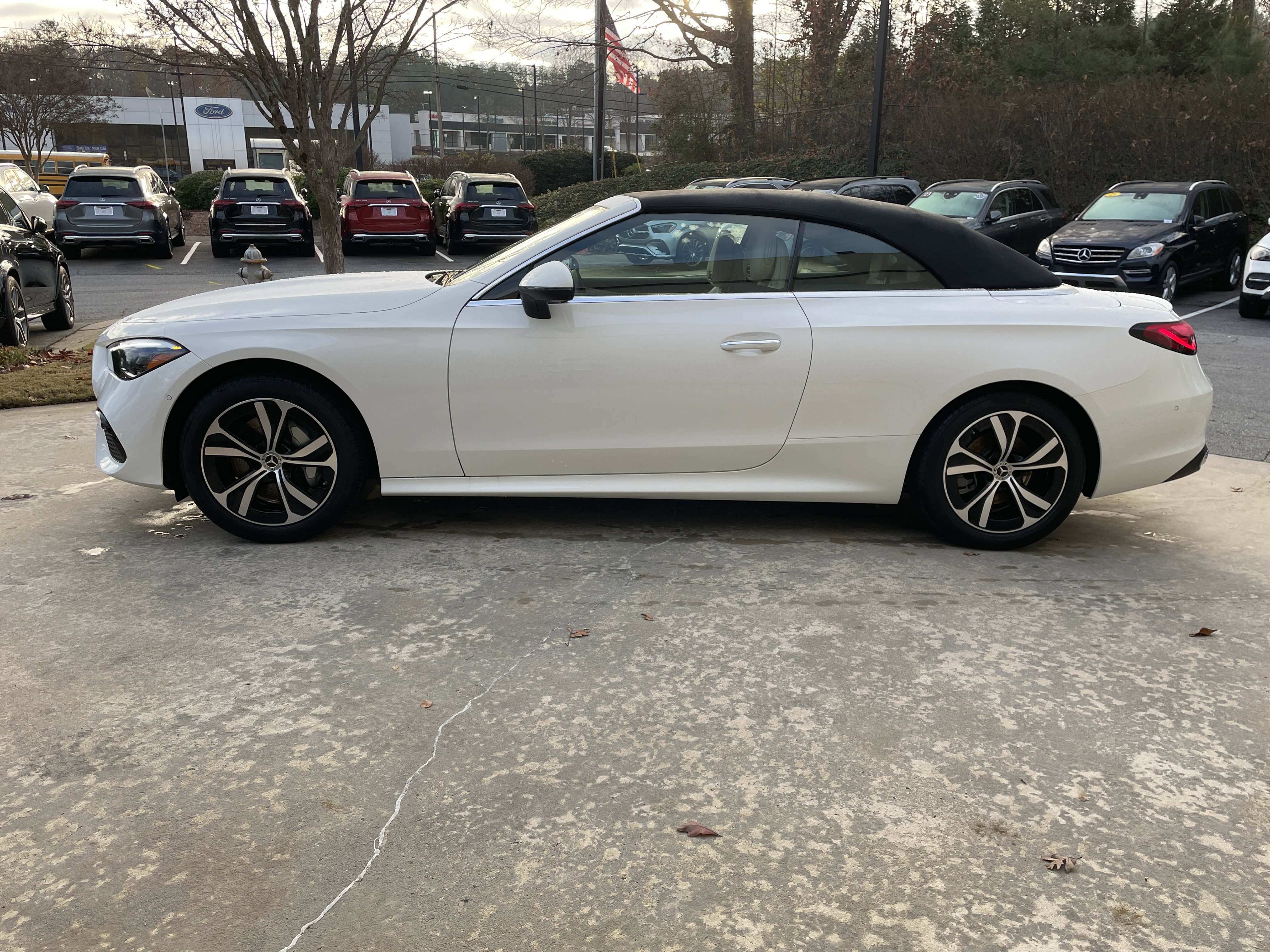 Certified 2024 Mercedes-Benz CLE 300 4MATIC Cabriolet image 23