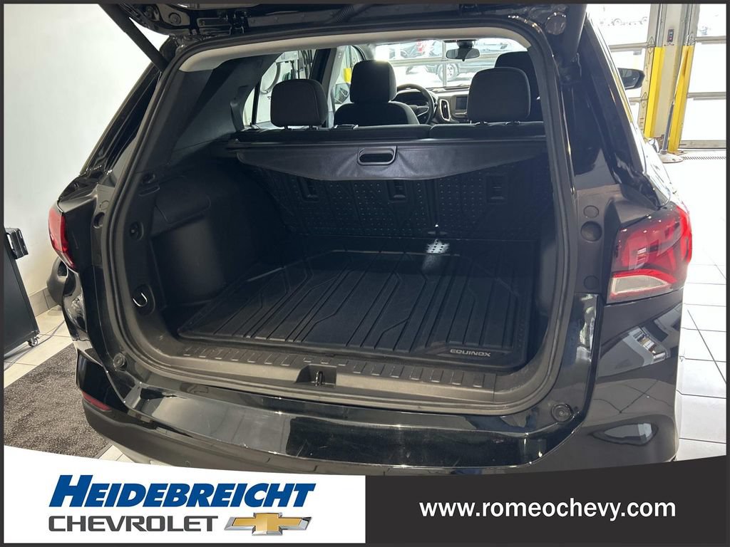 Used 2024 Chevrolet Equinox LT w/ LPO, Floor Liner Package FWD image 15