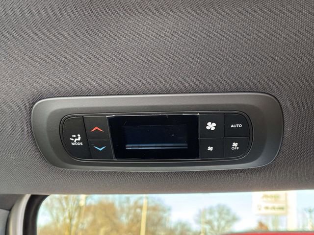 New 2026 Chrysler Pacifica Select w/ S Appearance Package FWD image 12