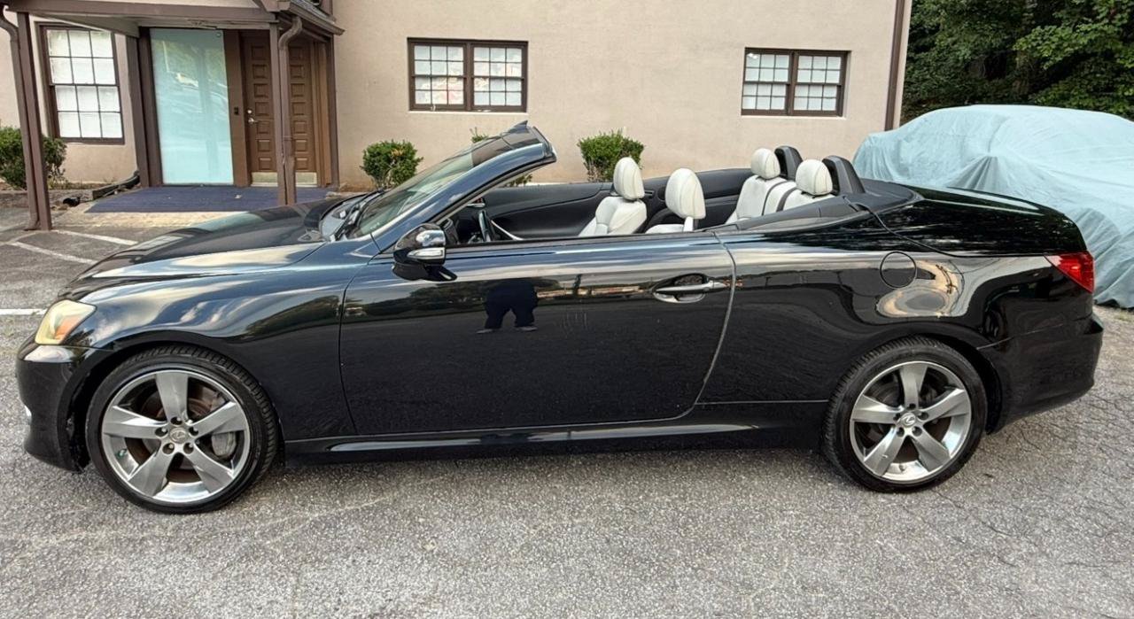 Used 2011 Lexus IS 350C w/ Luxury Pkg RWD image 27