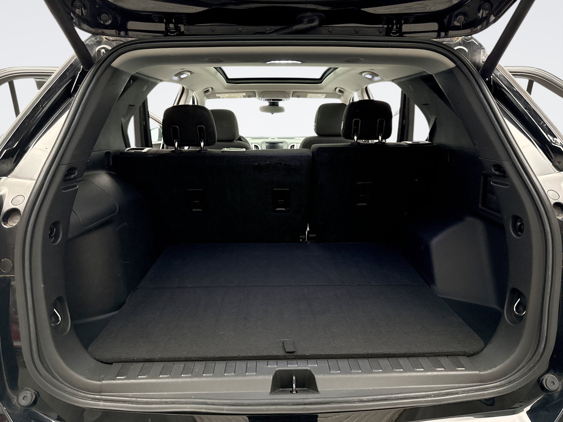 Used 2020 Chevrolet Equinox LT AWD/4WD image 22