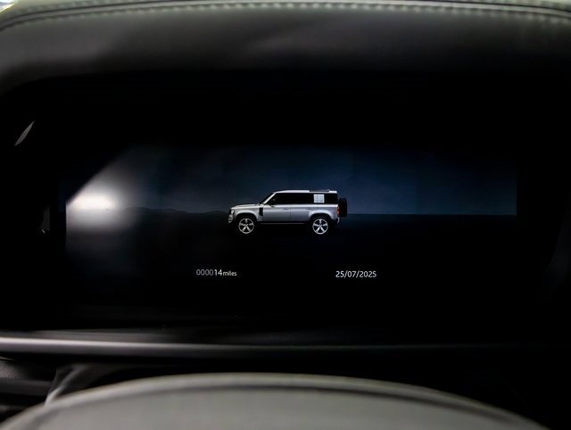 New 2025 Land Rover Defender 110 V8 image 18