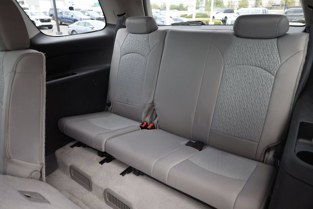 Used 2011 GMC Acadia SL AWD/4WD image 21