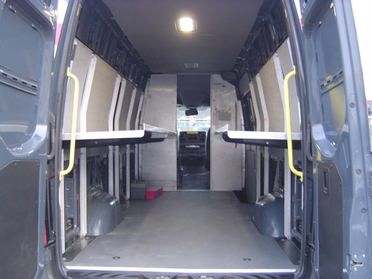 Used 2019 Mercedes-Benz Sprinter 170 image 9