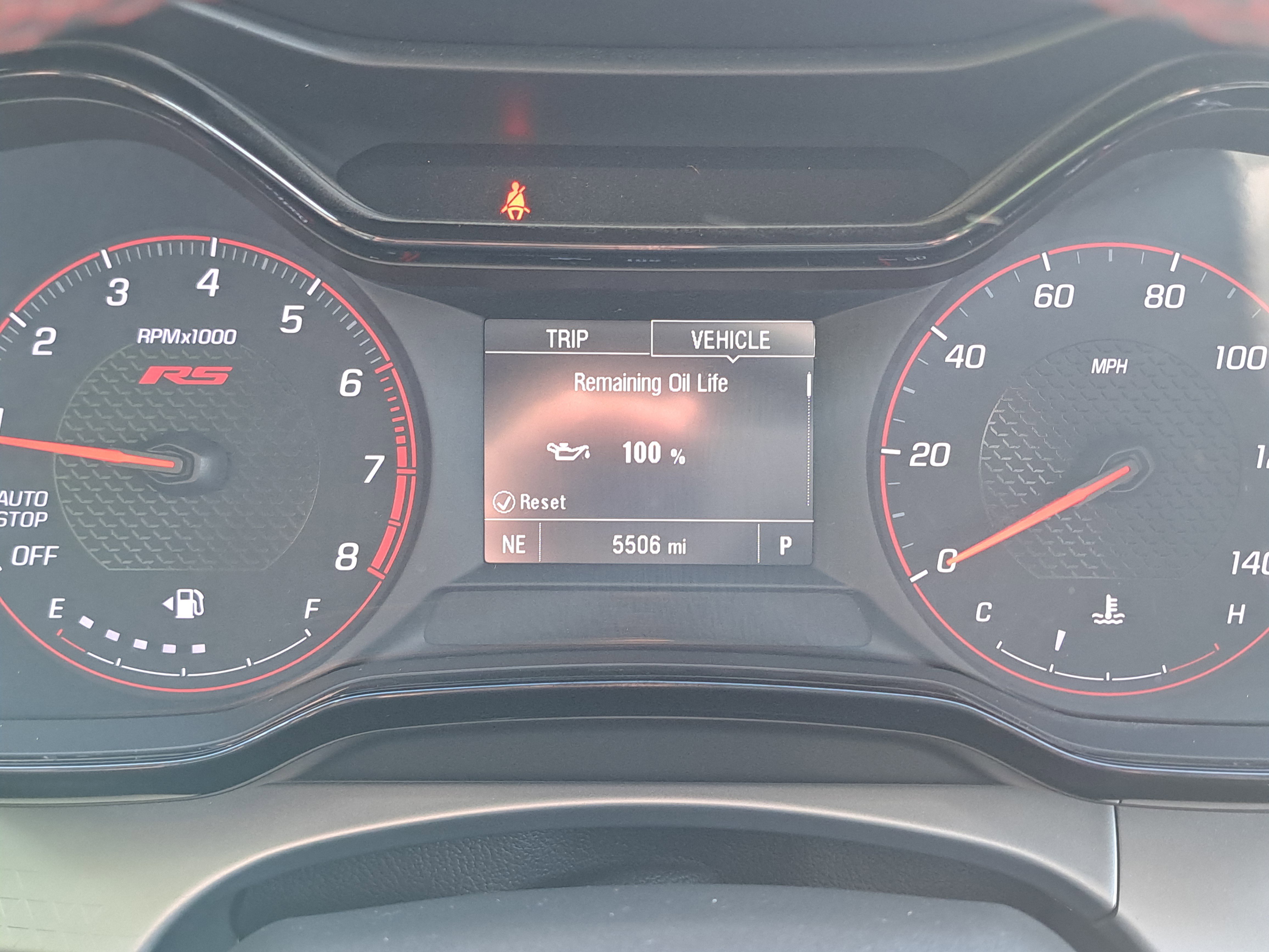 Used 2024 Chevrolet Trax RS w/ Sunroof Package image 16