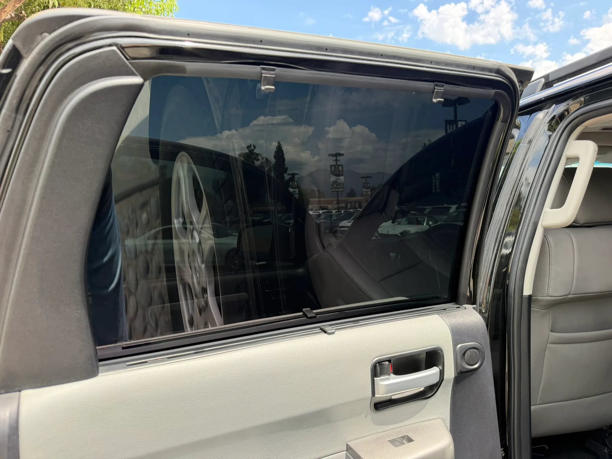 Used 2016 Toyota Sequoia SR5 w/ Premium Package RWD image 13