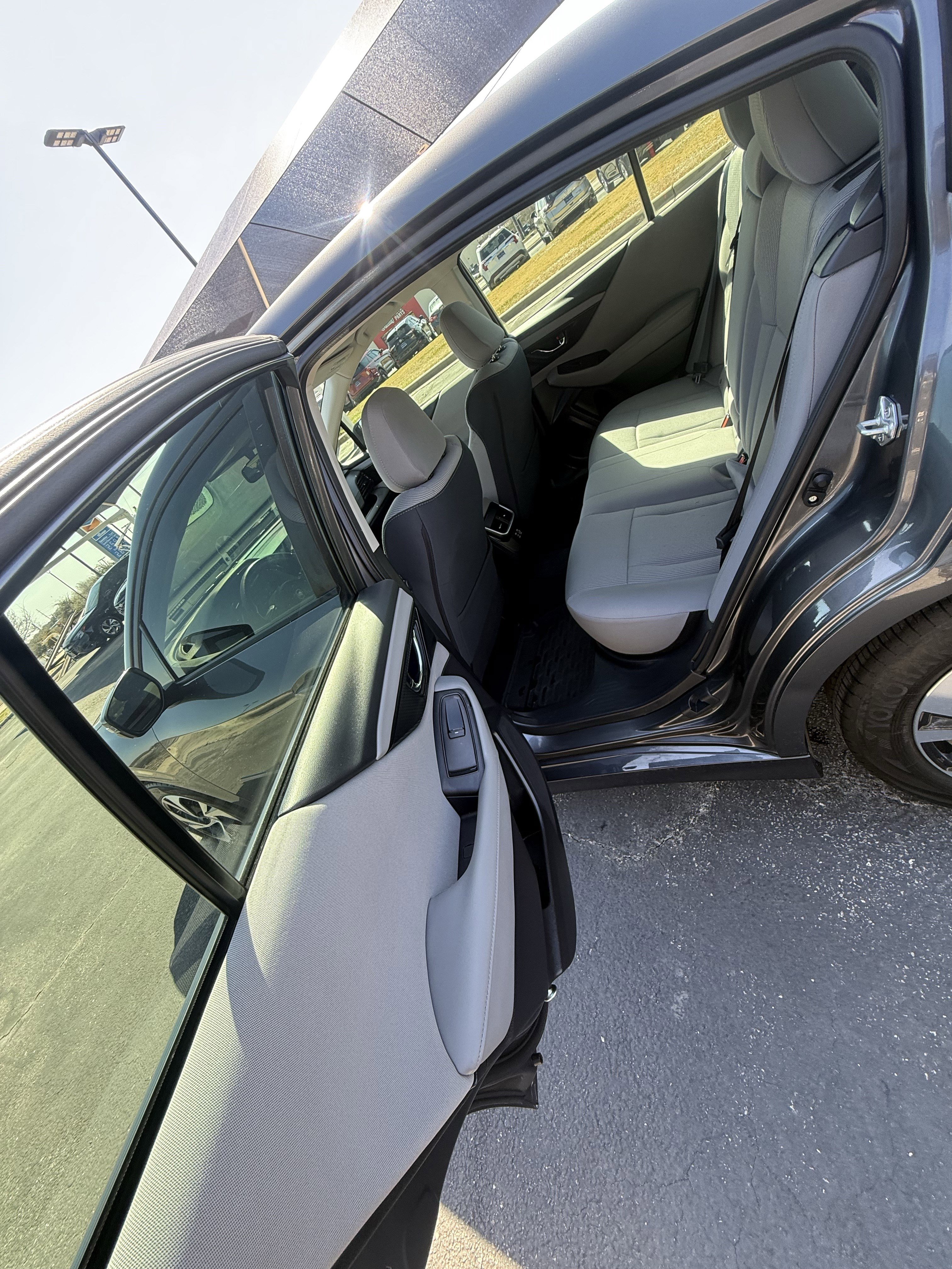 Used 2025 Subaru Legacy Premium image 11