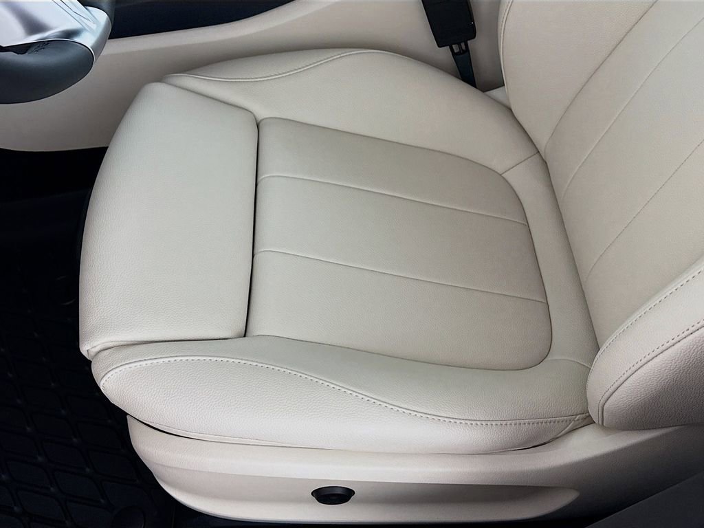 Used 2026 Mercedes-Benz CLA 250 4MATIC image 17