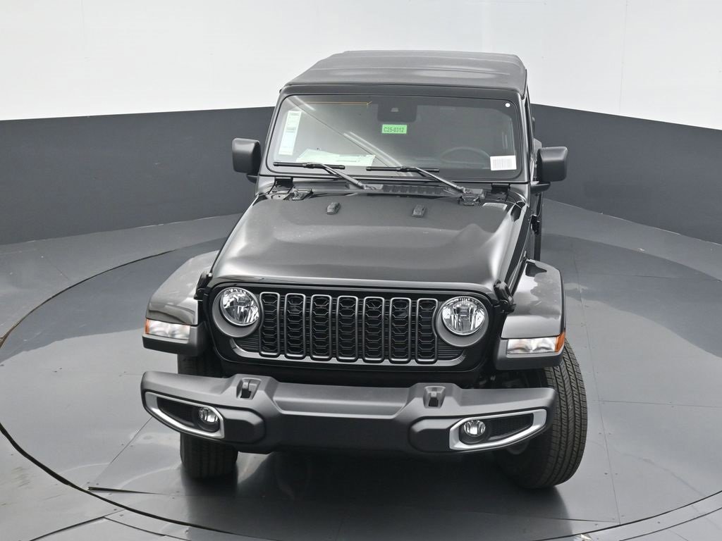 New 2025 Jeep Gladiator Sport image 37