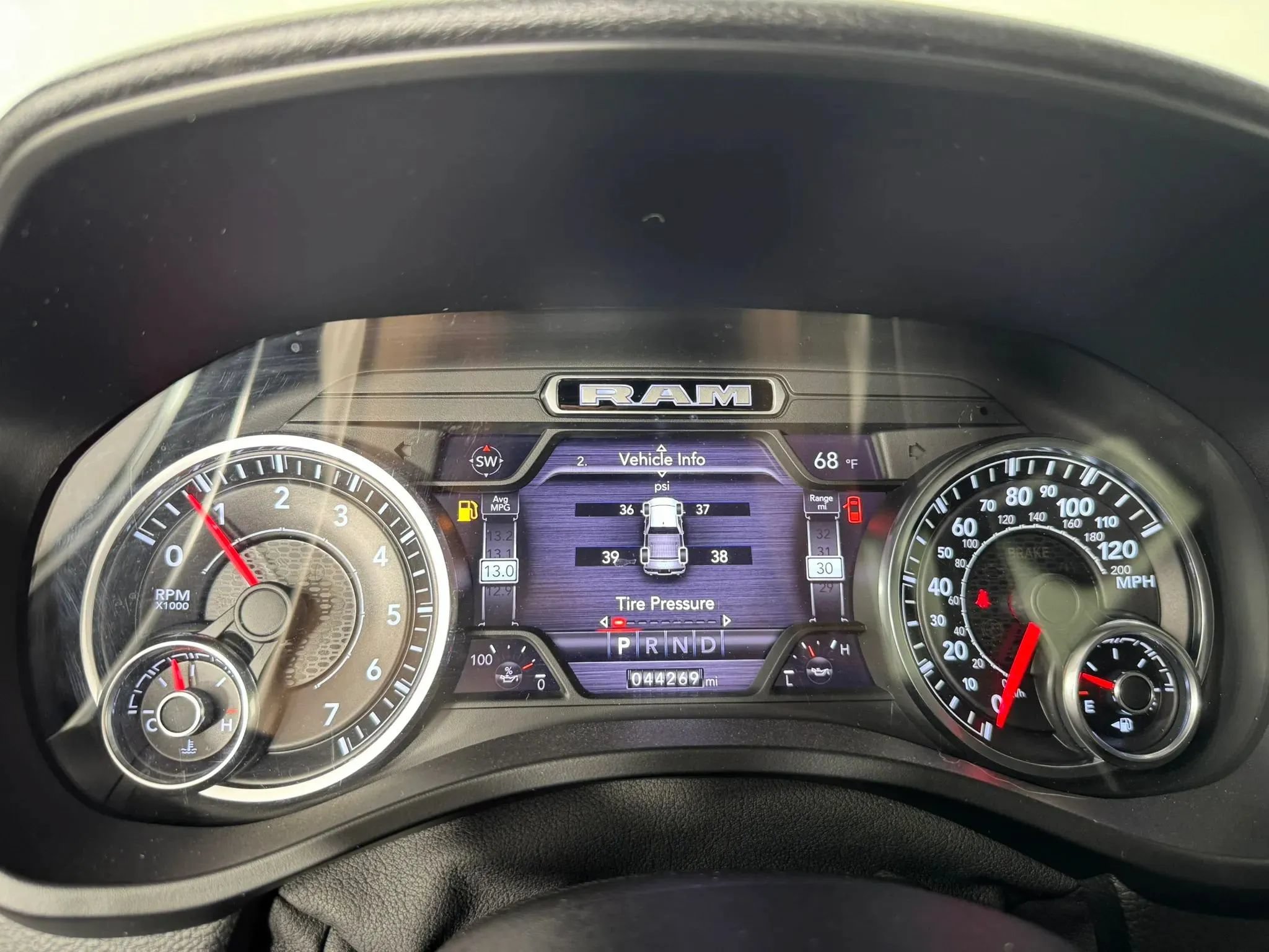 Used 2020 RAM 1500 Big Horn AWD/4WD image 14