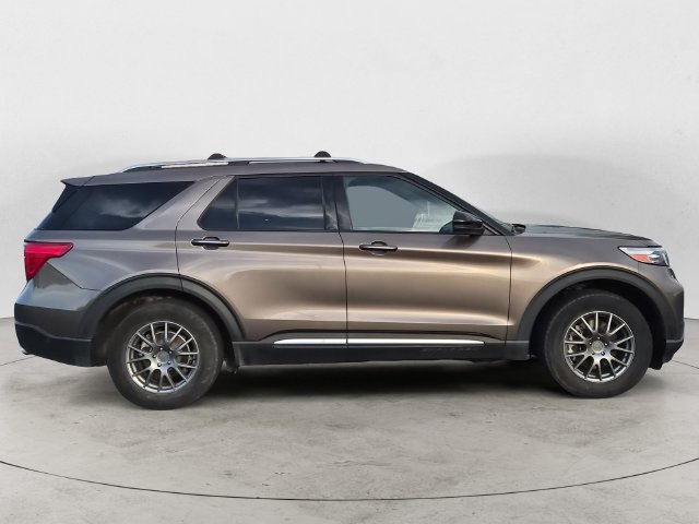 Used 2021 Ford Explorer Platinum w/ Equipment Group 601A AWD/4WD image 4