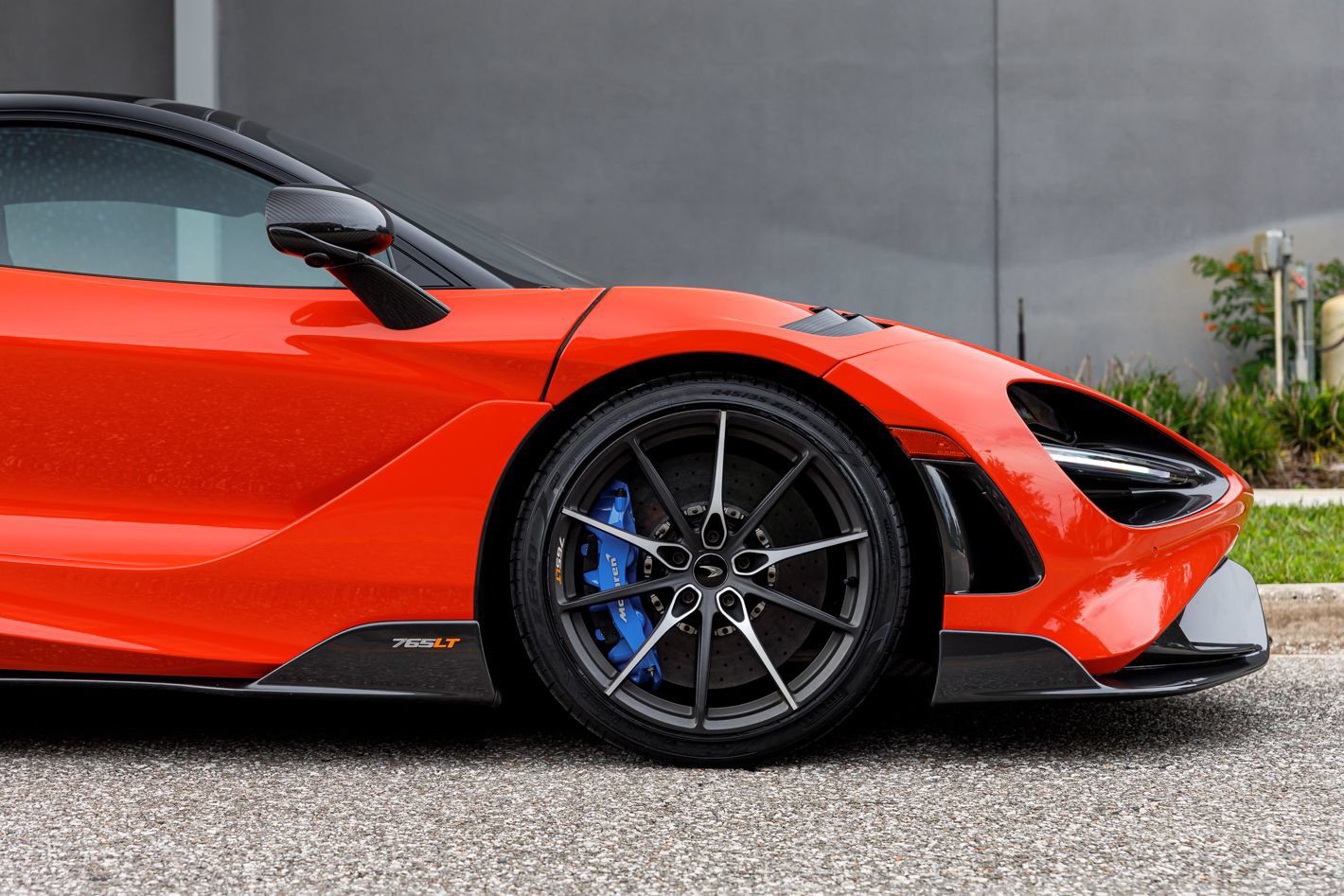 Used 2021 McLaren 765LT RWD image 17