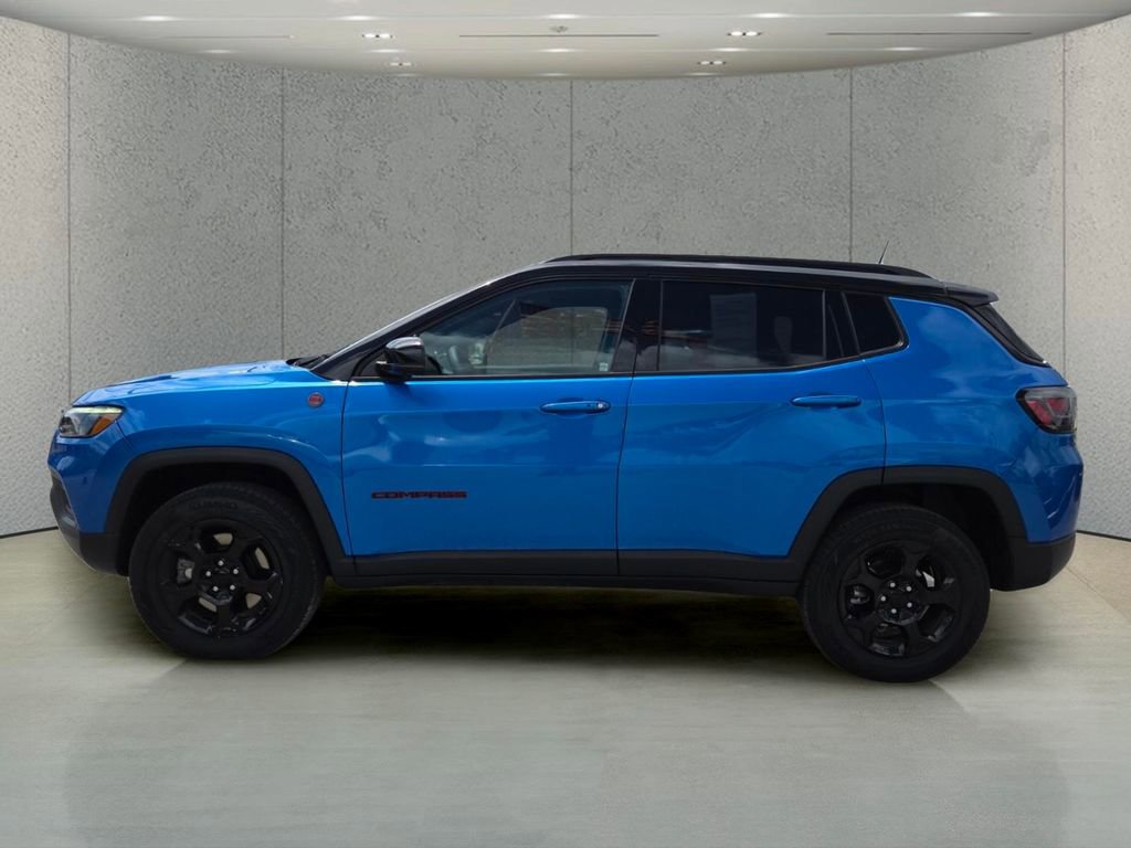 Used 2023 Jeep Compass Trailhawk w/ Trailhawk Elite Group AWD/4WD image 6