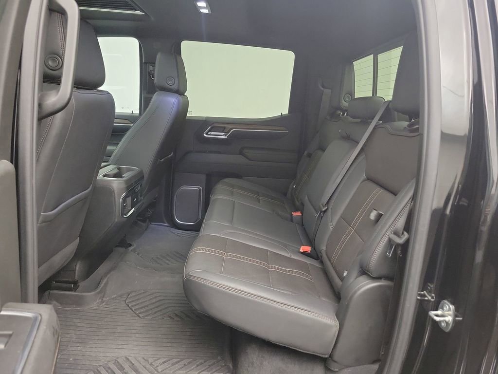 Used 2024 Chevrolet Silverado 1500 High Country w/ Technology Package image 9