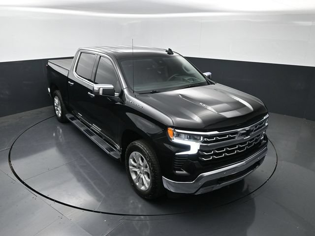Used 2023 Chevrolet Silverado 1500 LTZ w/ LTZ Premium Package AWD/4WD image 19