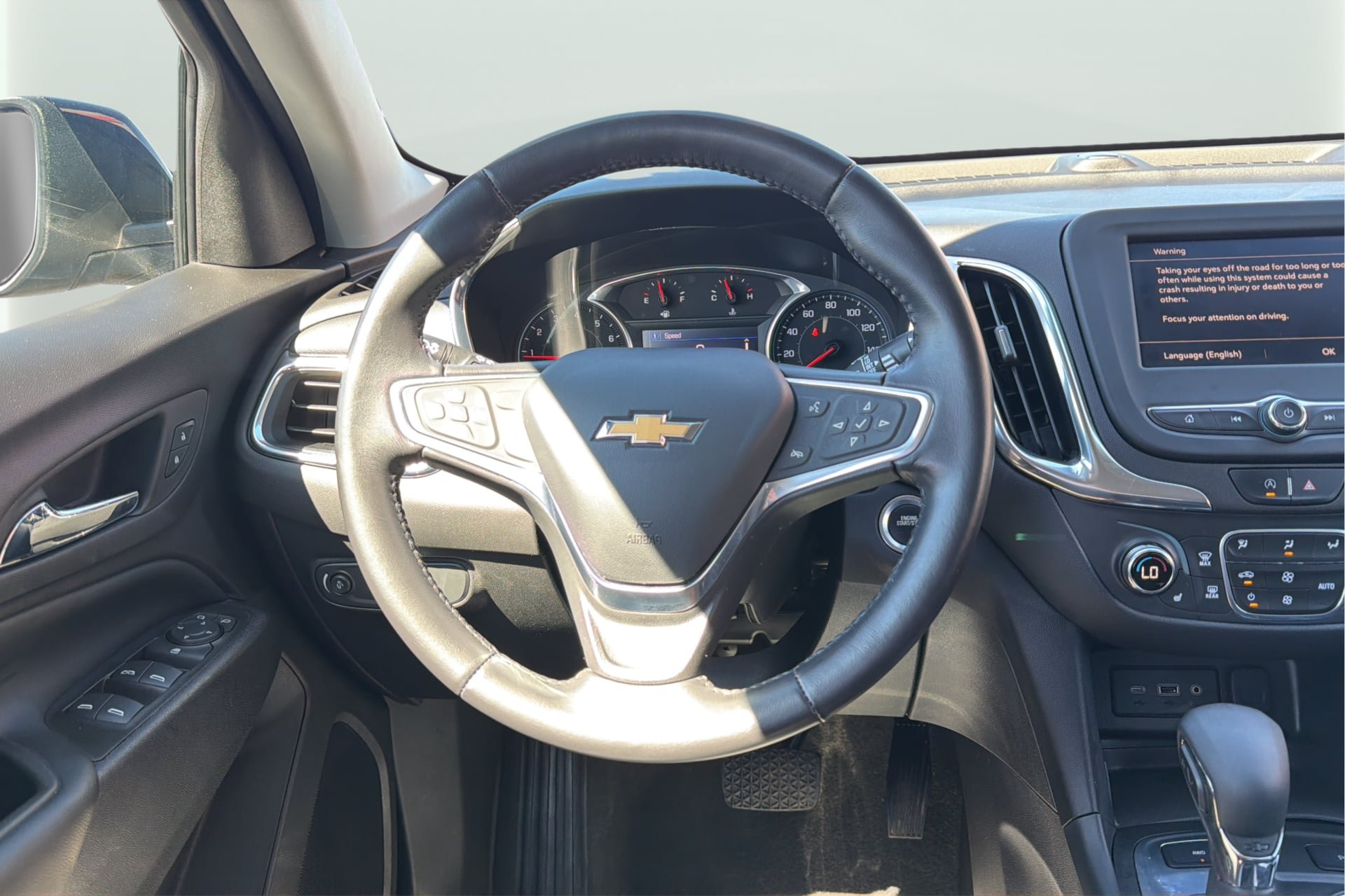 Used 2022 Chevrolet Equinox LT AWD/4WD image 16