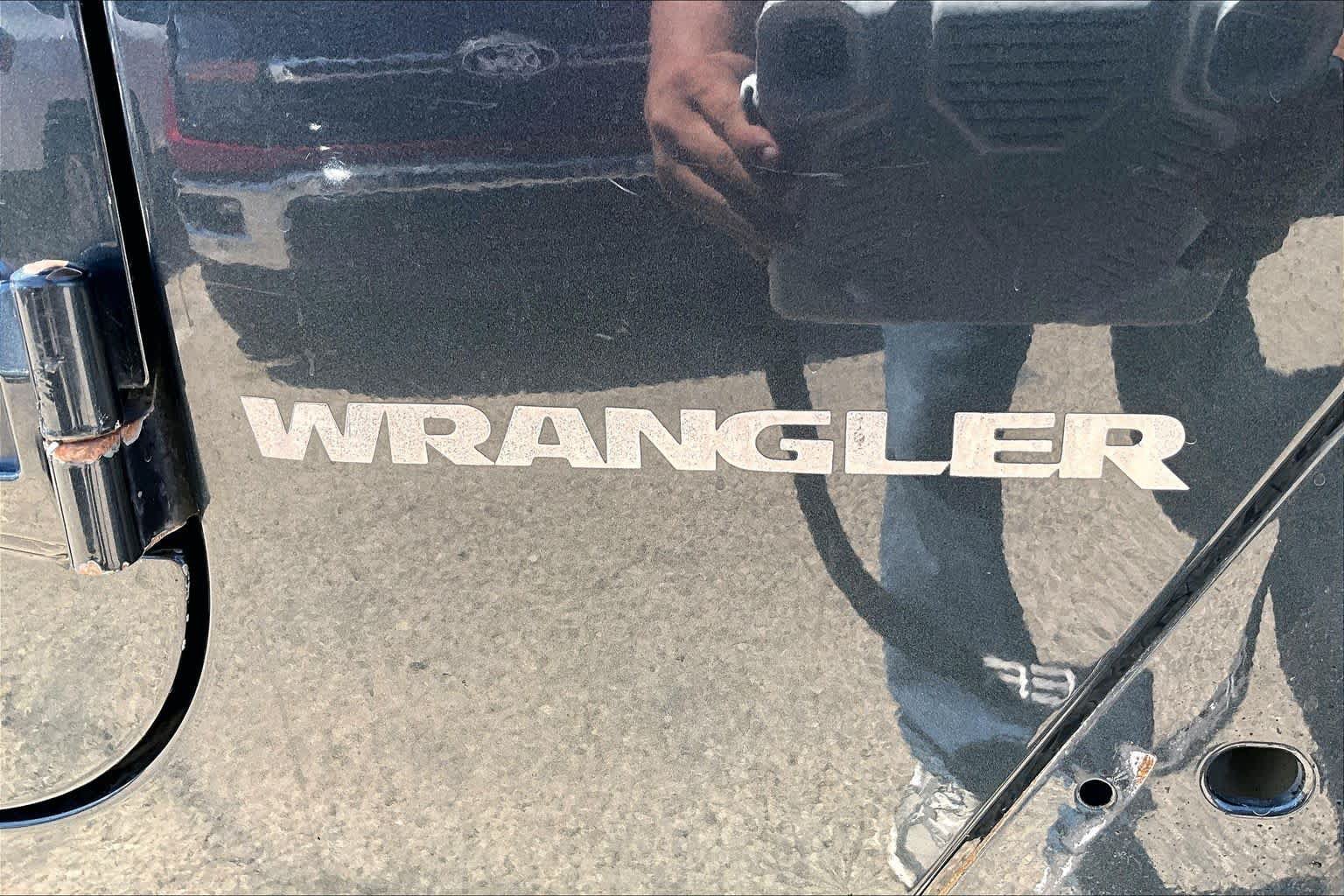 Used 2008 Jeep Wrangler Rubicon w/ Dual Top Group AWD/4WD image 9