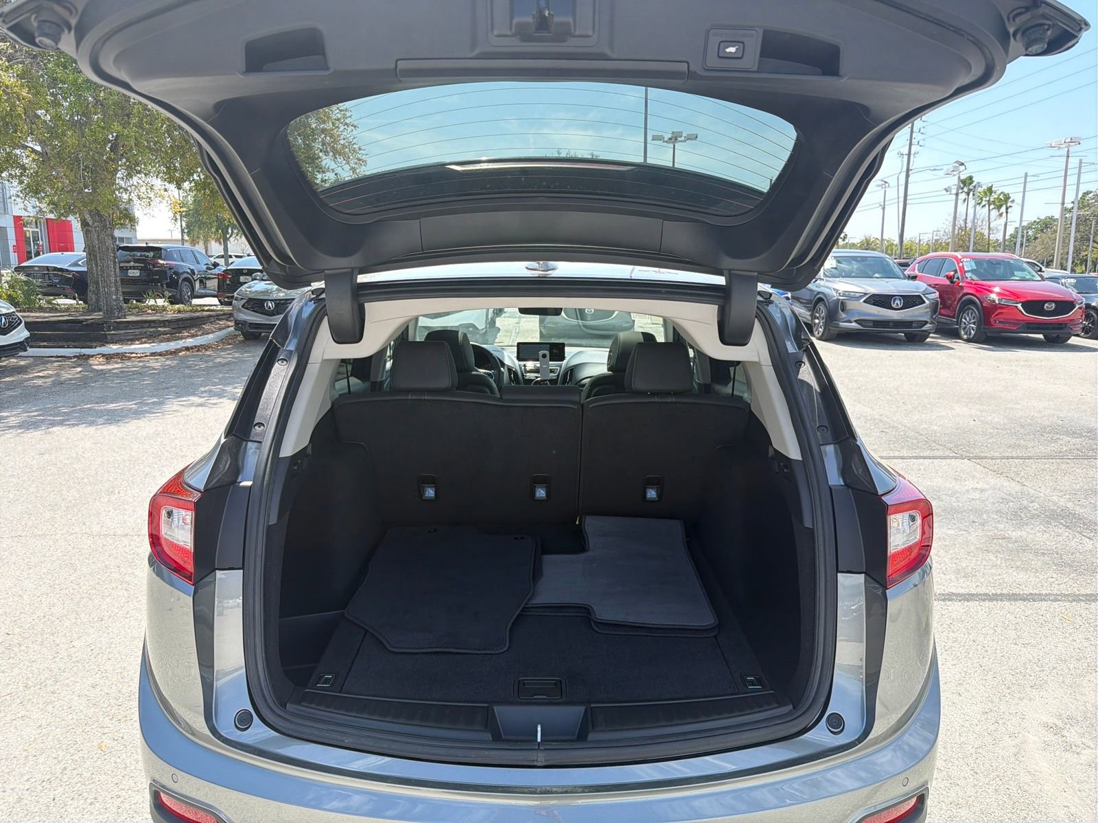 Used 2023 Acura RDX w/ Technology Package FWD image 28