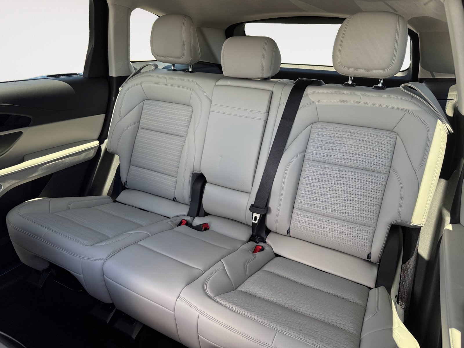 New 2026 Lincoln Nautilus Reserve AWD/4WD image 17