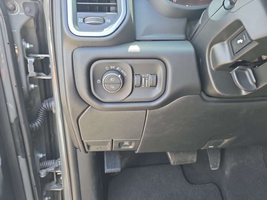 New 2026 RAM 3500 Laramie w/ Night Edition AWD/4WD image 18