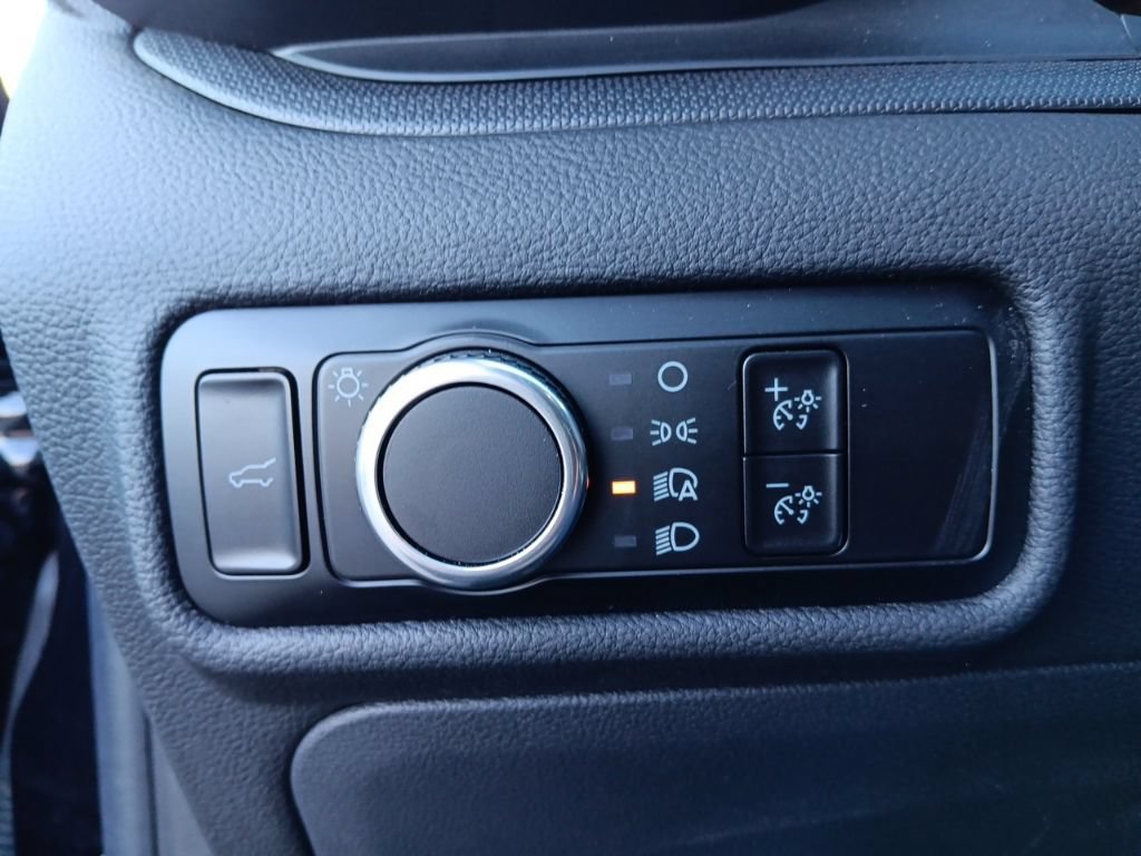 Used 2023 Ford Explorer 4WD image 25