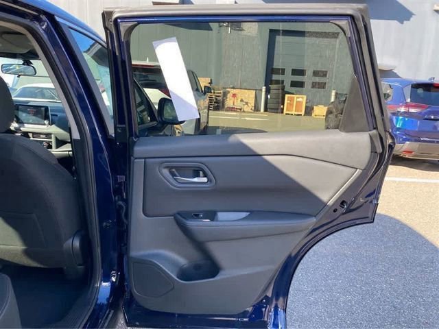 New 2026 Nissan Rogue SV w/ Cold Weather Package AWD/4WD image 23