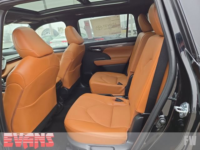 Certified 2026 Toyota Highlander Platinum image 25