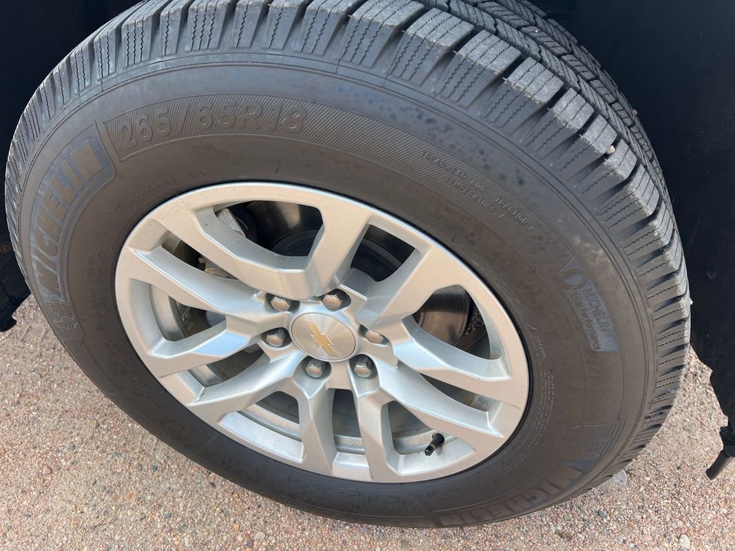 Used 2022 Chevrolet Silverado 1500 LT image 9