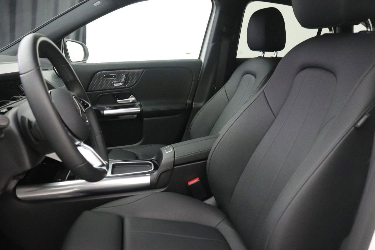 Certified 2026 Mercedes-Benz GLA 250 image 33