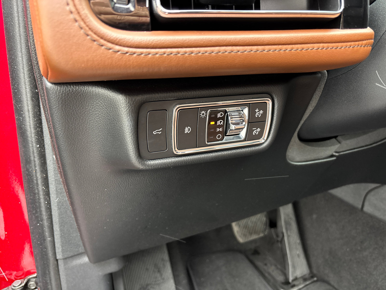 Used 2020 Lincoln Aviator Reserve w/ Equipment Group 202A image 16