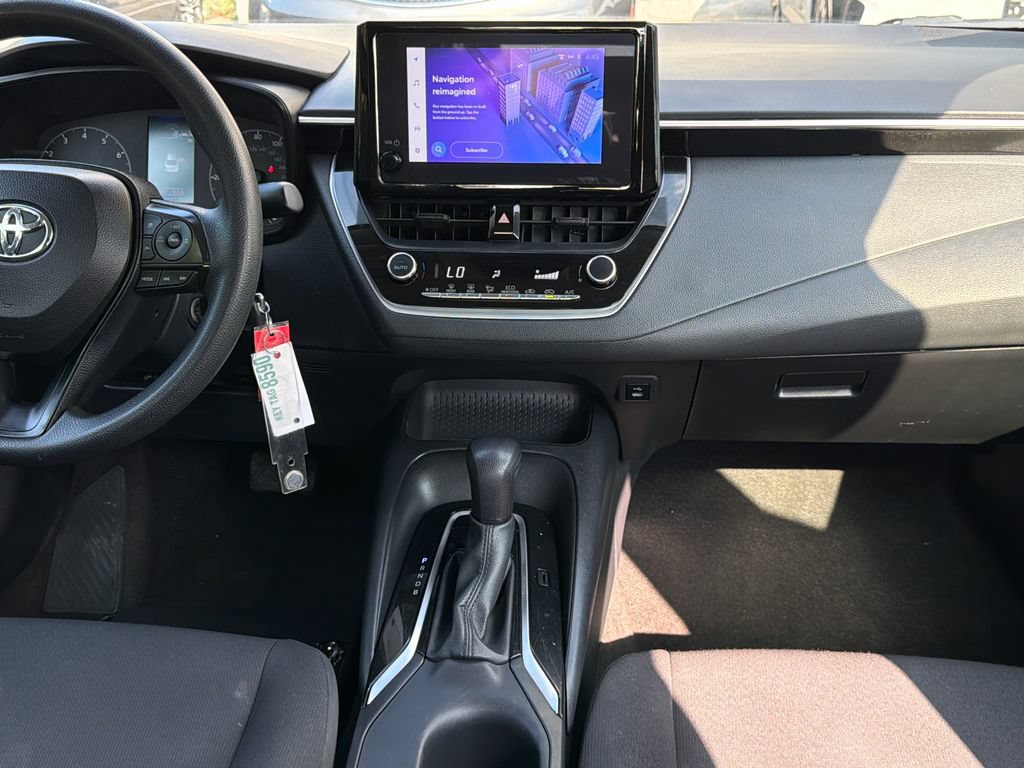 Used 2023 Toyota Corolla LE FWD image 14