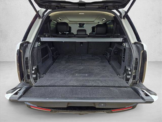 Used 2025 Land Rover Range Rover Long Wheelbase SE AWD/4WD image 6