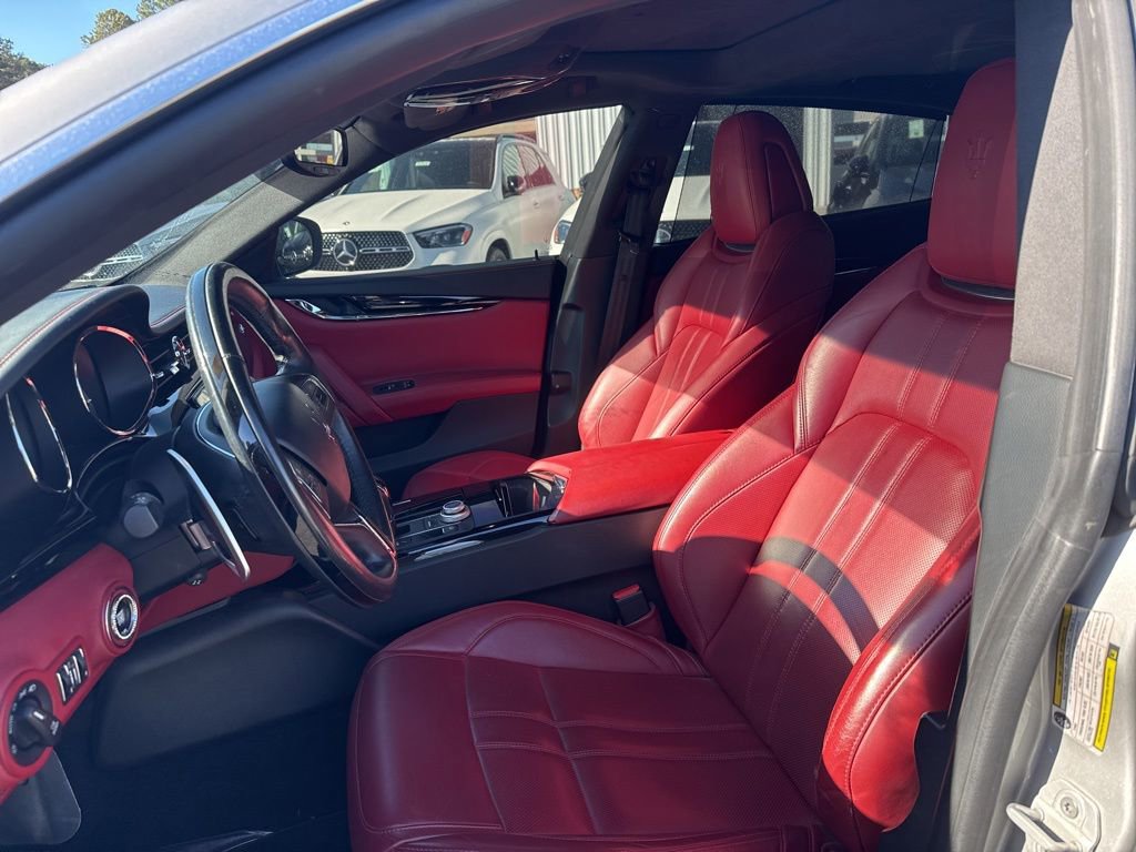 Used 2017 Maserati Quattroporte S GranSport Q4 AWD/4WD image 7