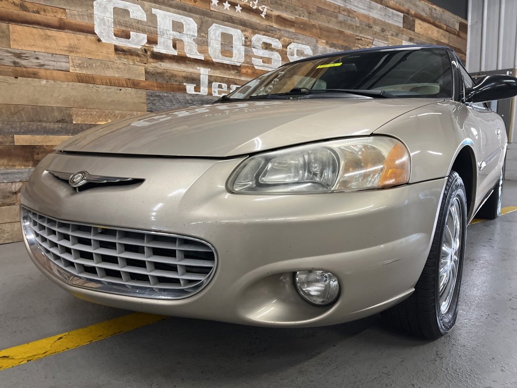 Used 2002 Chrysler Sebring Limited image 9