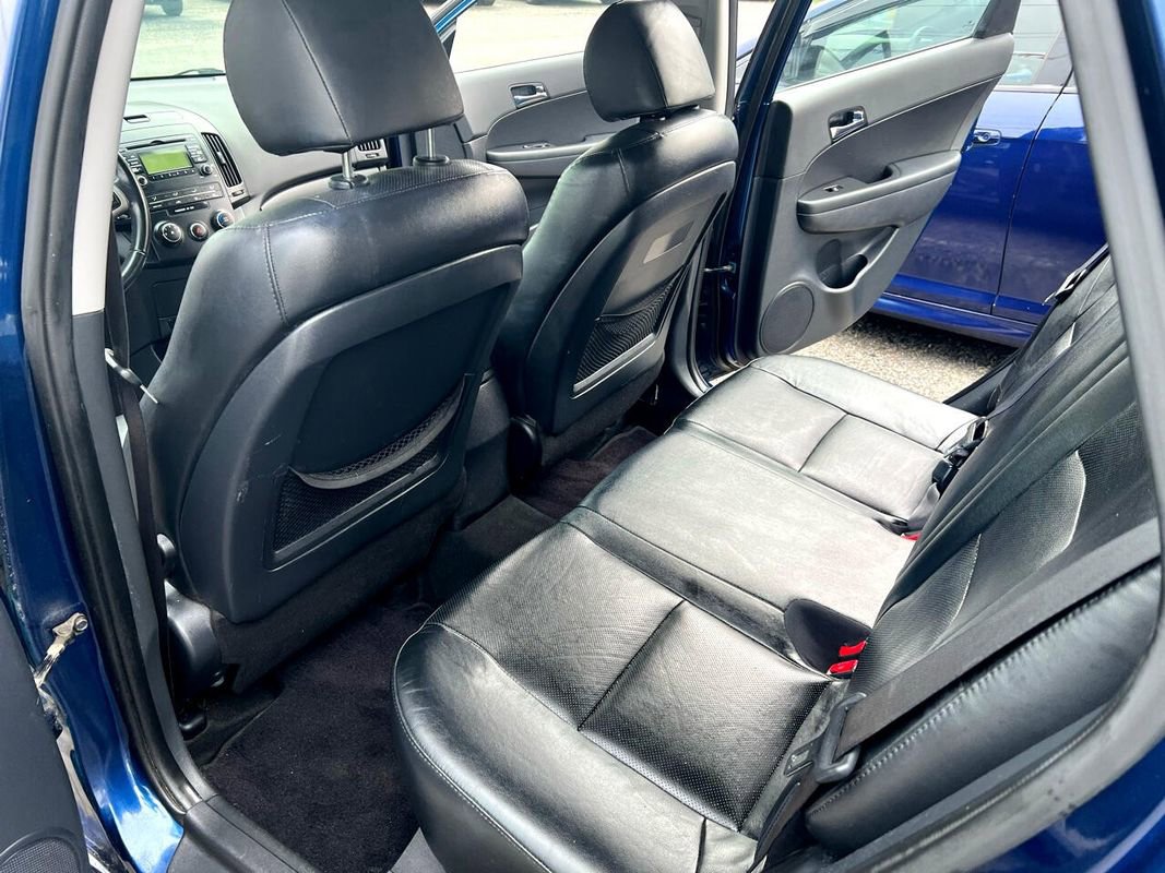 Used 2012 Hyundai Elantra SE image 14